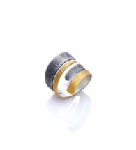 Twisted ring